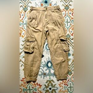 Fashion Nova women’s M tan cargo pants